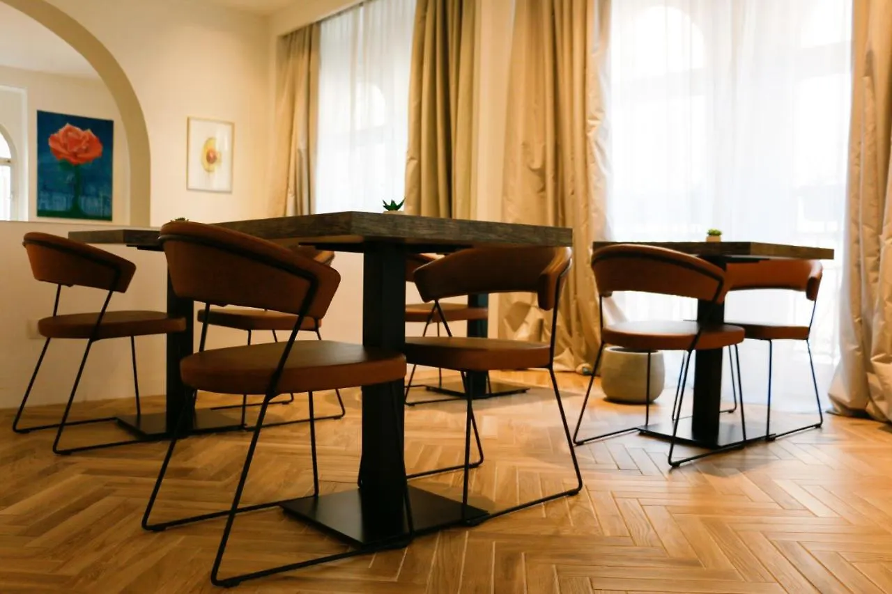 Florea Palace Rome Gasthuis